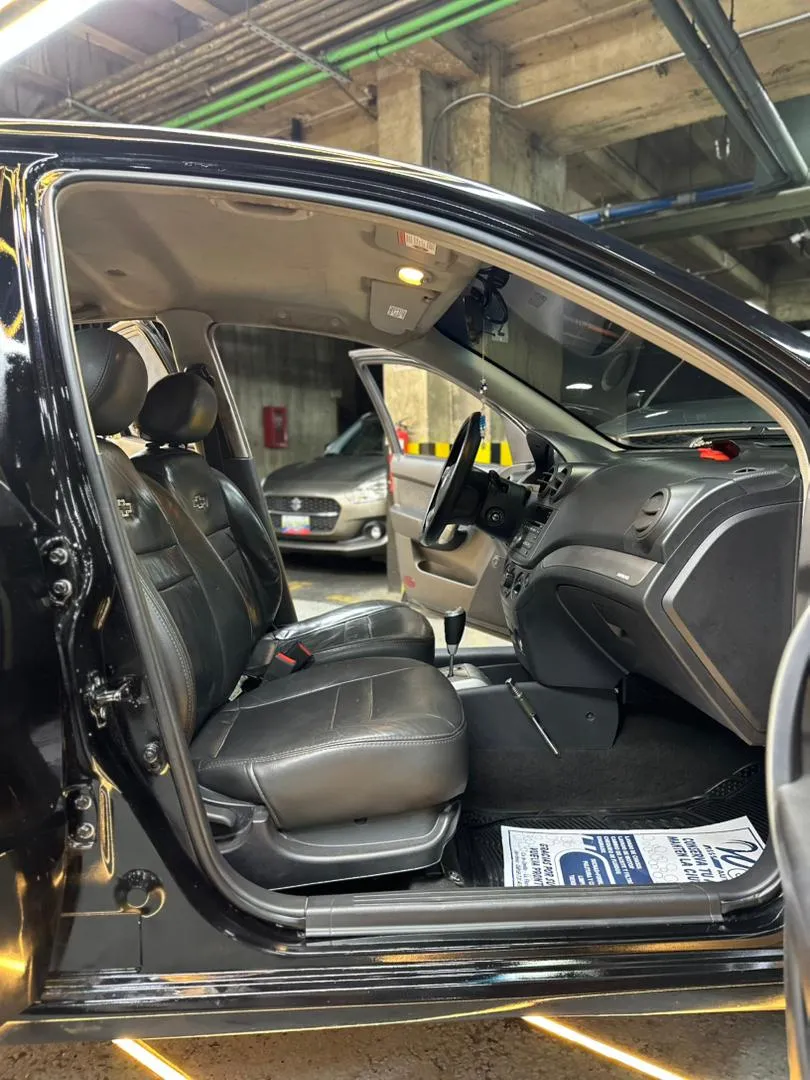 sedan Chevrolet Aveo 2011 negro8