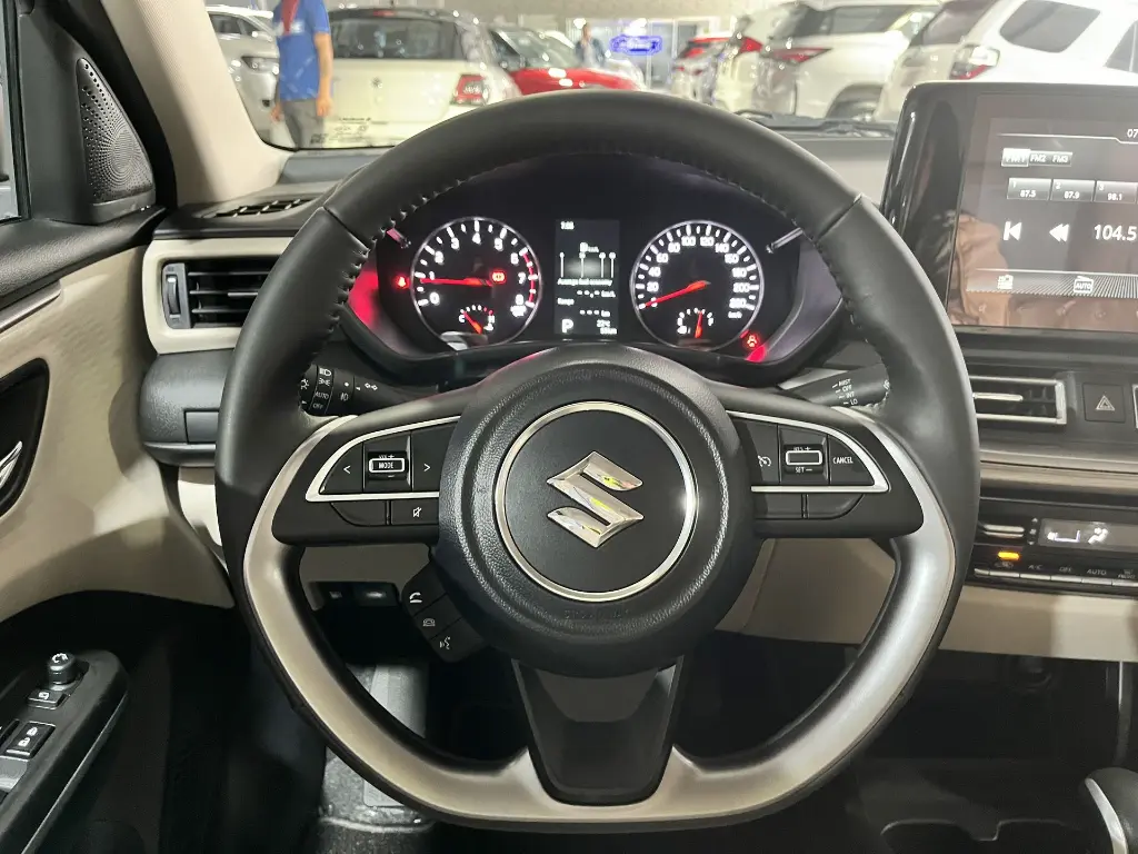 Suzuki Dzire 2025 Plateado Caracas