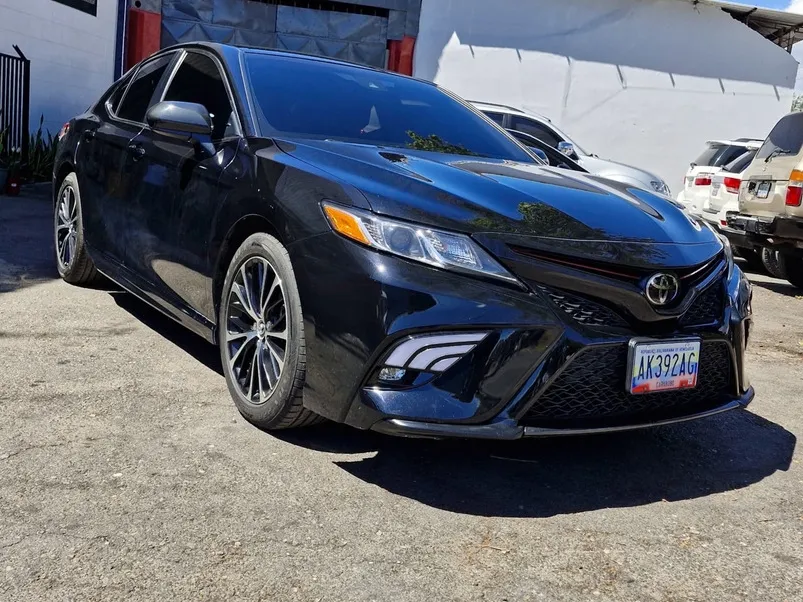 Toyota Camry 2018 Negro Maracay