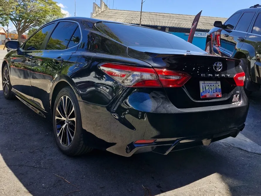 Toyota Camry 2018 Negro Maracay