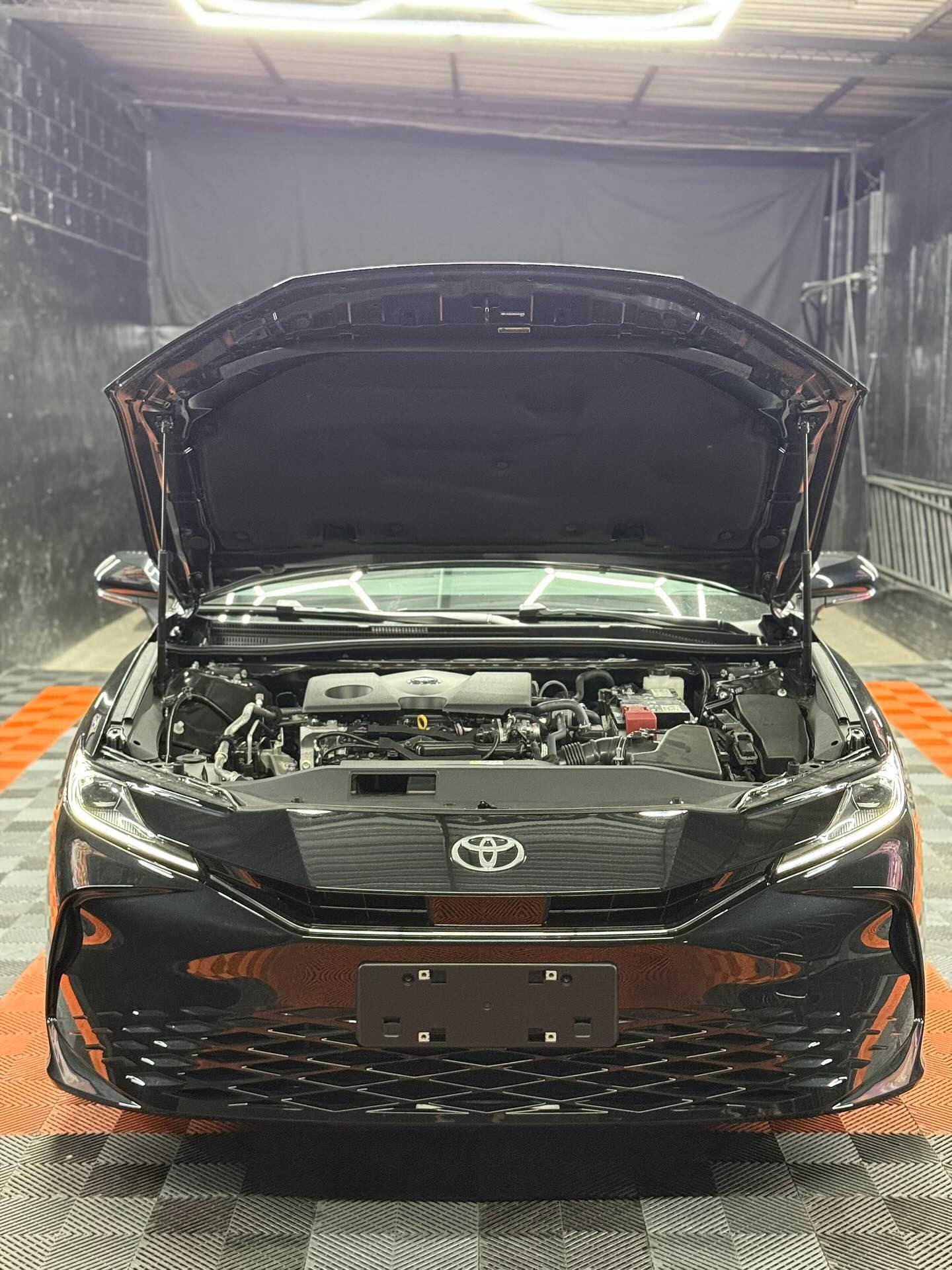 sedan Toyota Camry 2025 negro10