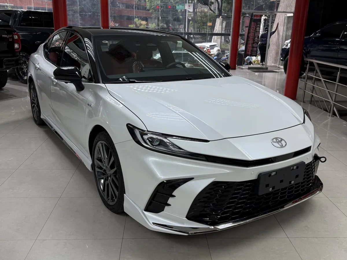 Toyota Camry SE 2025 Blanco Caracas