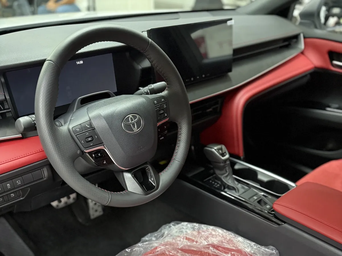 Toyota Camry SE 2025 Blanco Caracas