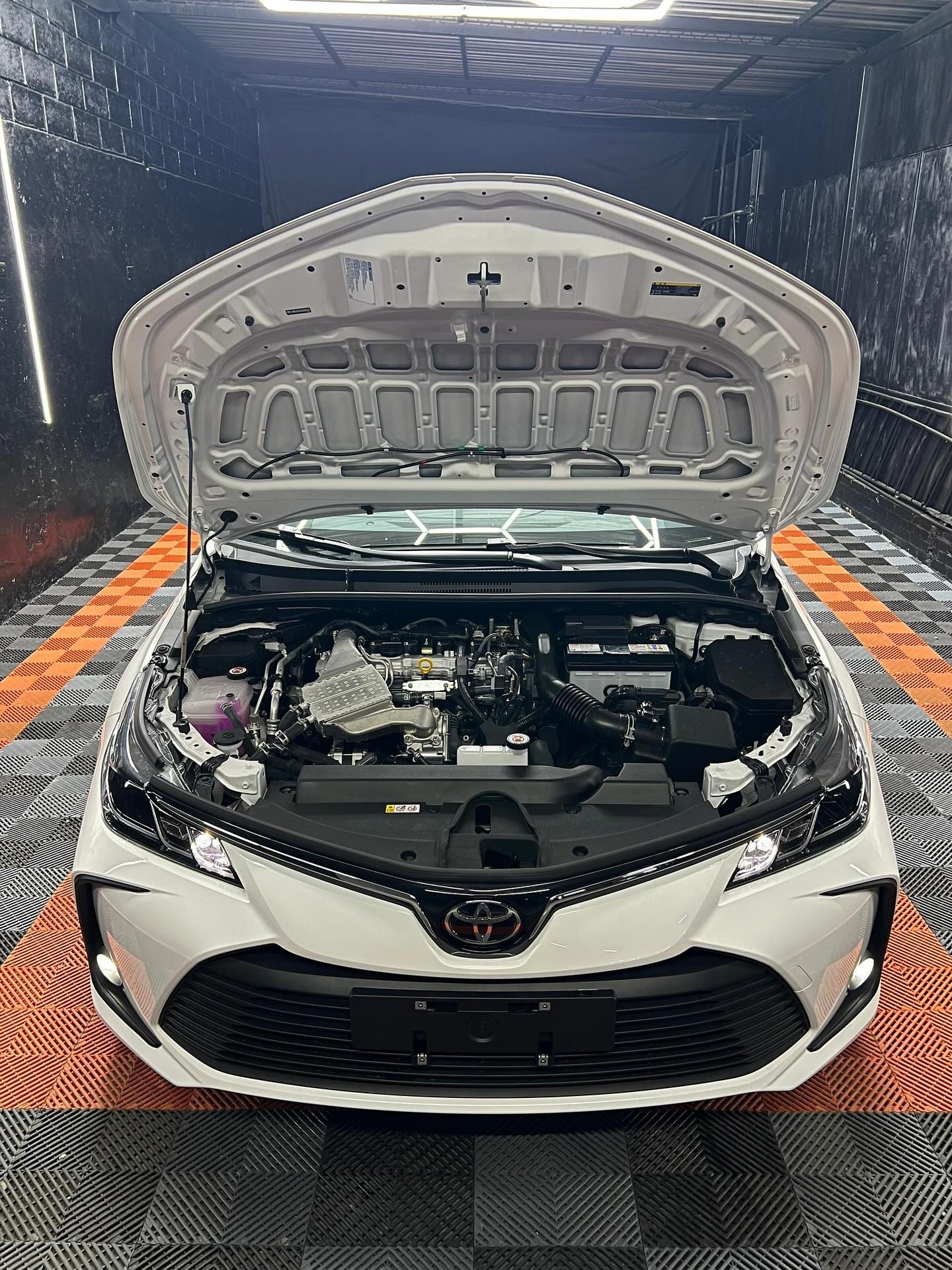 sedan Toyota Corolla Pioneer 2025 blanco11