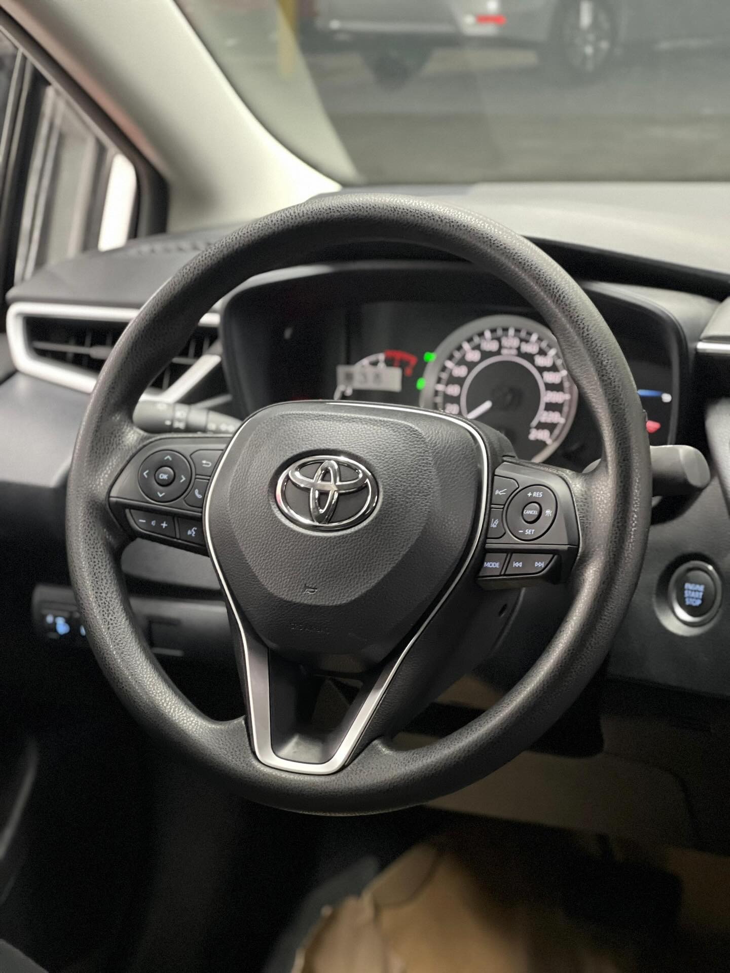 sedan Toyota Corolla Pioneer 2025 blanco7