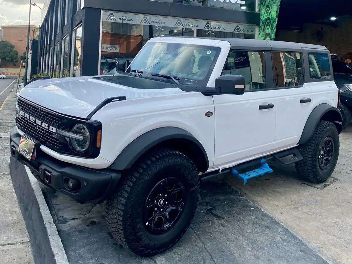 Ford Bronco Wildtrak 2025 Blanco Caracas