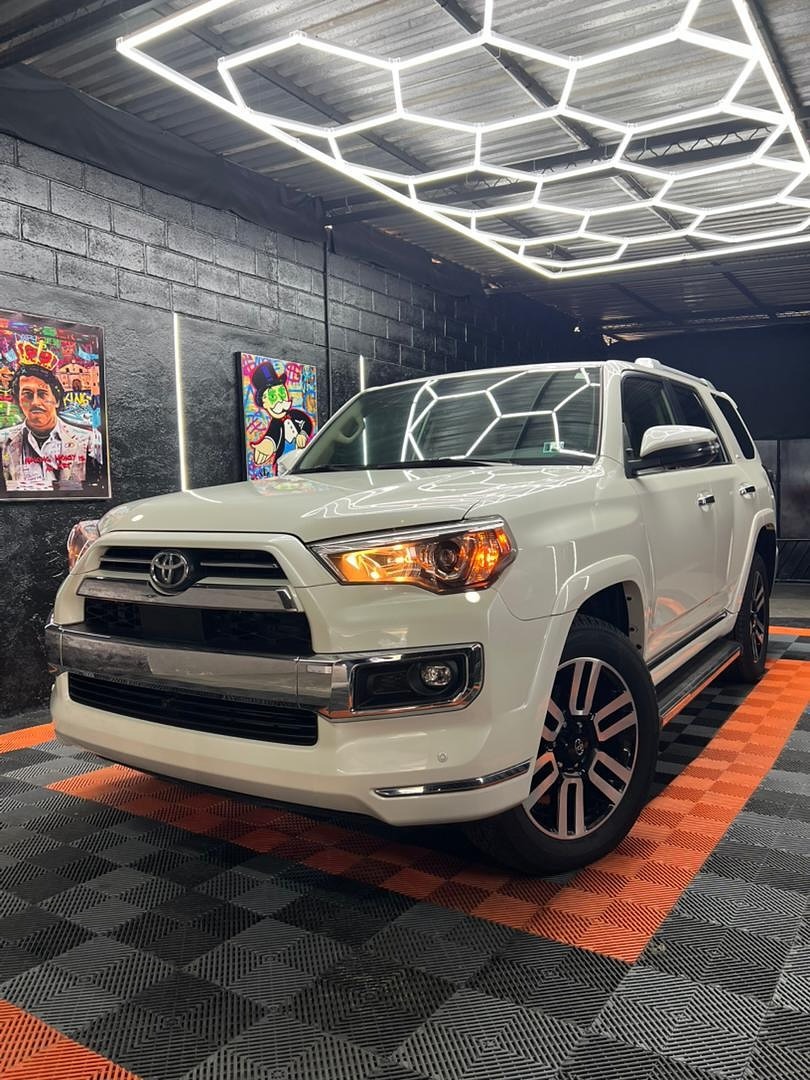 Toyota 4Runner Limited 2023 Blanco Caracas