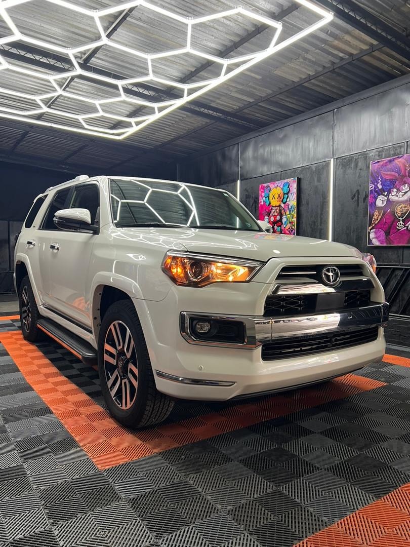 Toyota 4Runner Limited 2023 Blanco Caracas
