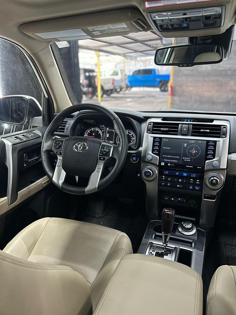 suv Toyota 4Runner Limited 2023 blanco8
