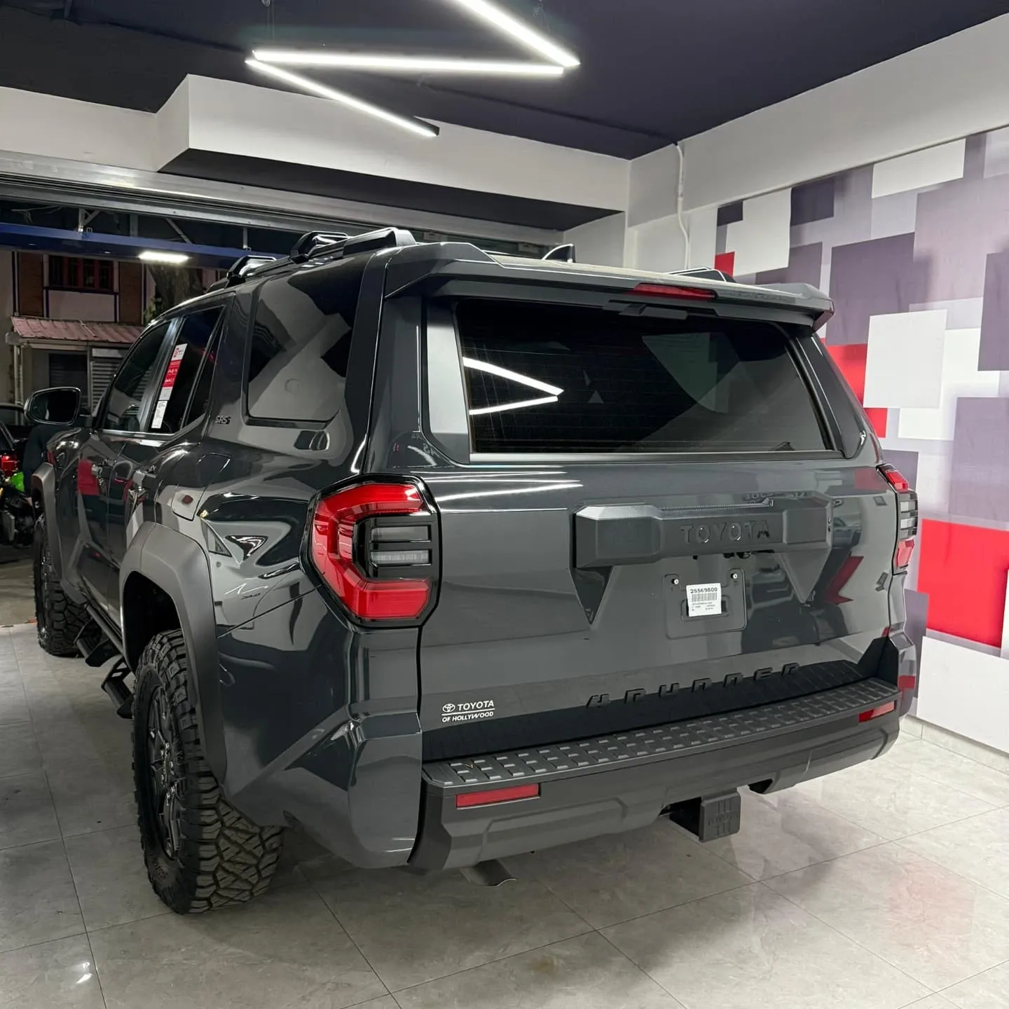 Toyota 4Runner SR5 2025 Gris Caracas