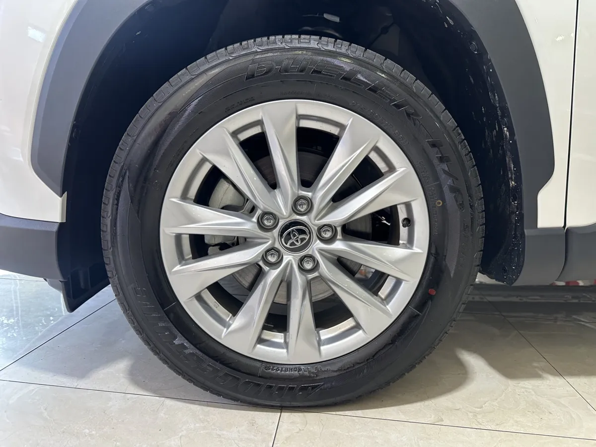 suv Toyota Corolla Cross 2024 blanco12