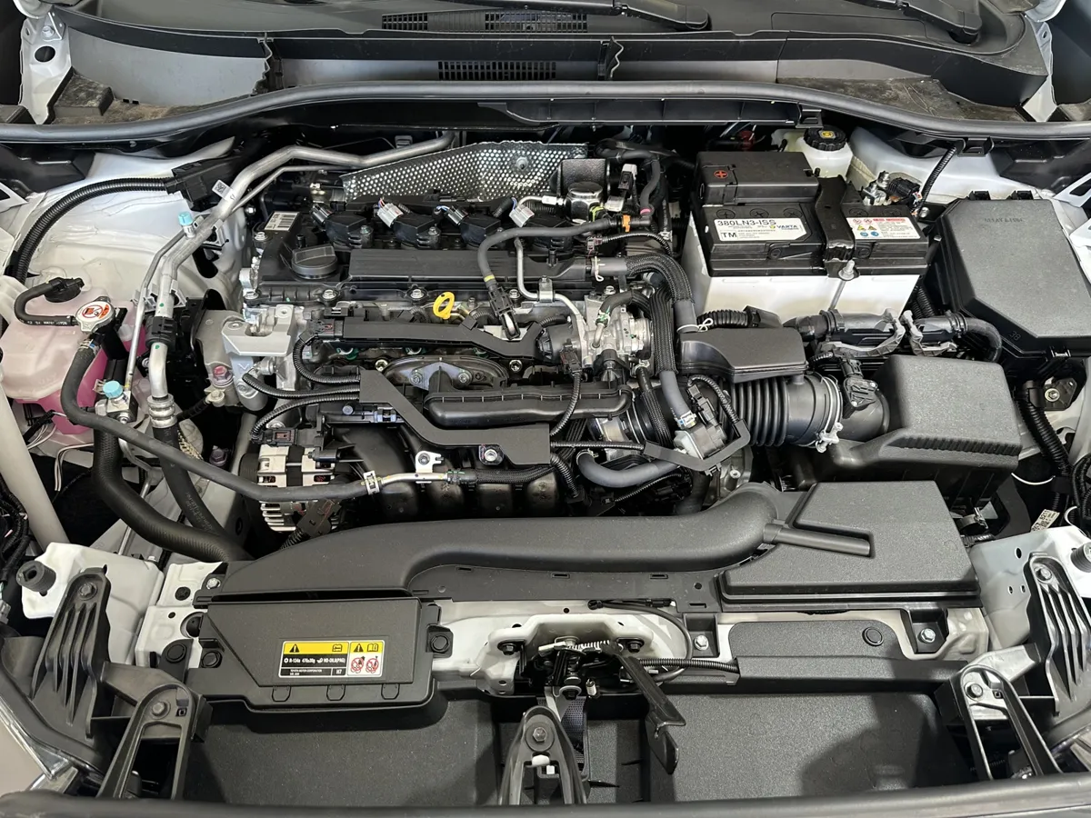 suv Toyota Corolla Cross 2024 blanco13