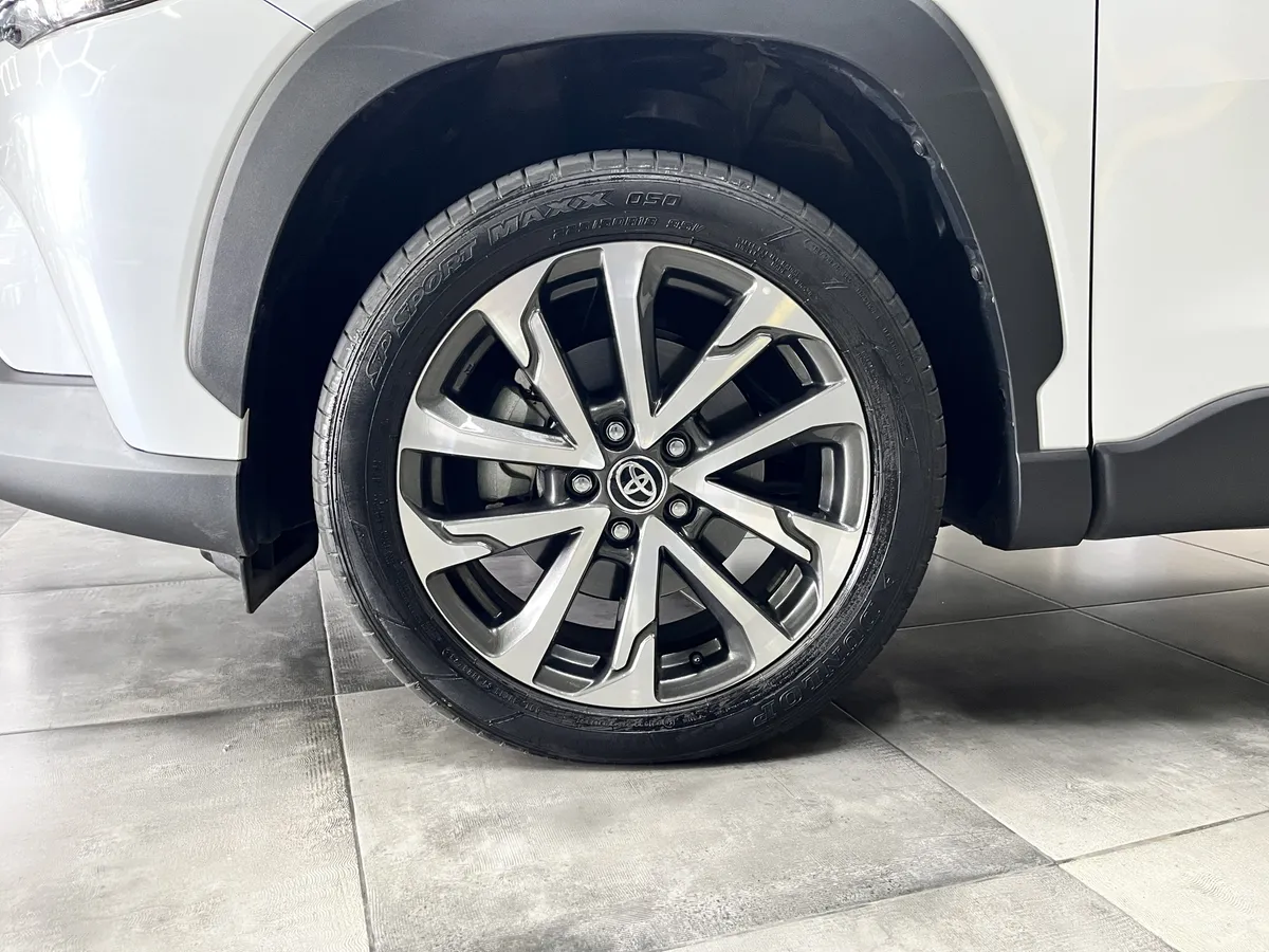 suv Toyota Corolla Cross 2024 color blanco7