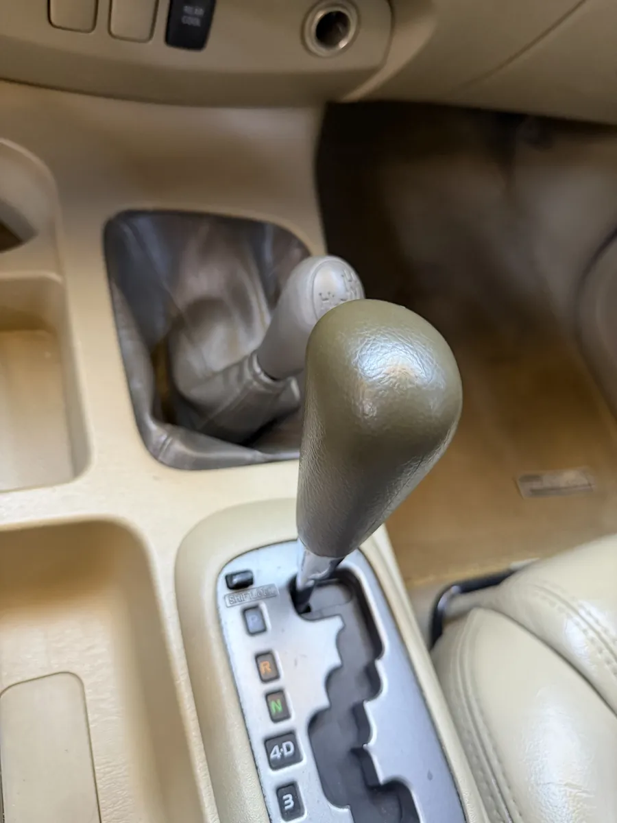 Toyota Fortuner SR 2011 Gris Caracas