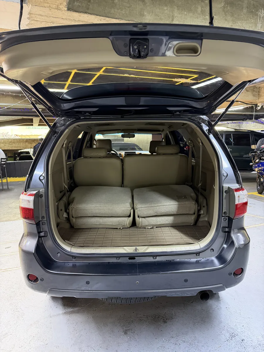 Toyota Fortuner SR 2011 Gris Caracas