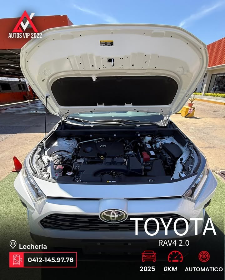 suv Toyota RAV4 2.0 2025 blanco13