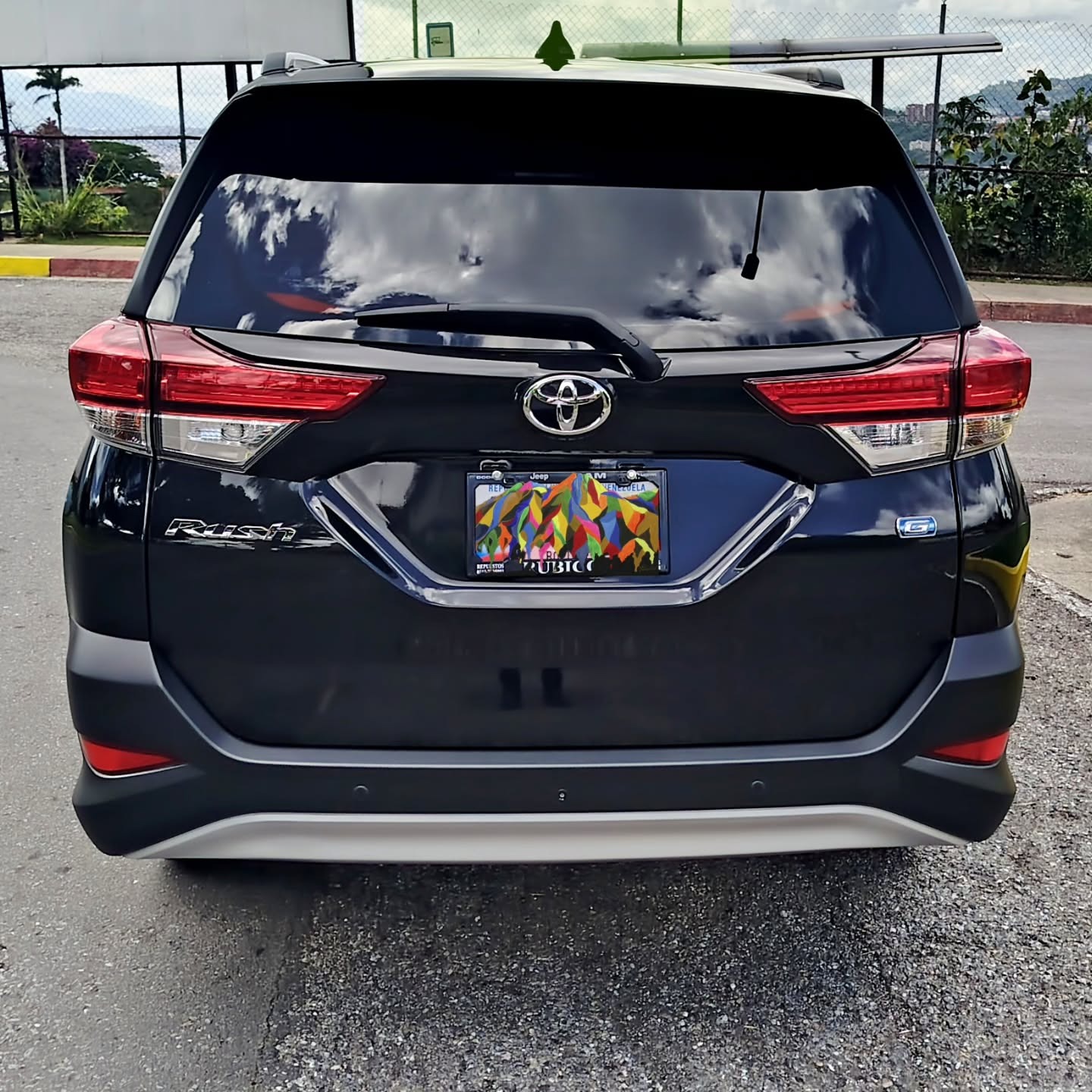 Toyota Rush 2023 Negro San Antonio de Los Altos