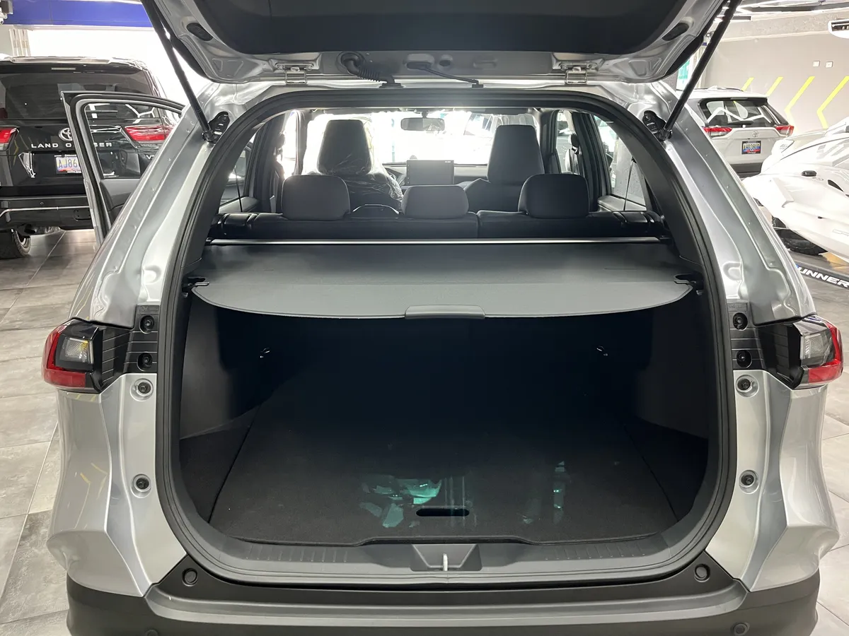 Toyota Yaris Cross 2025 Plateado Caracas