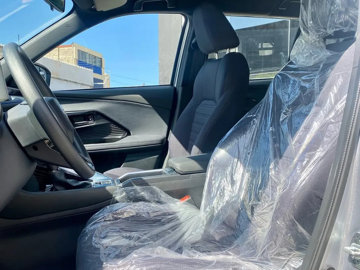 Toyota Yaris Cross 2026 Plateado Caracas