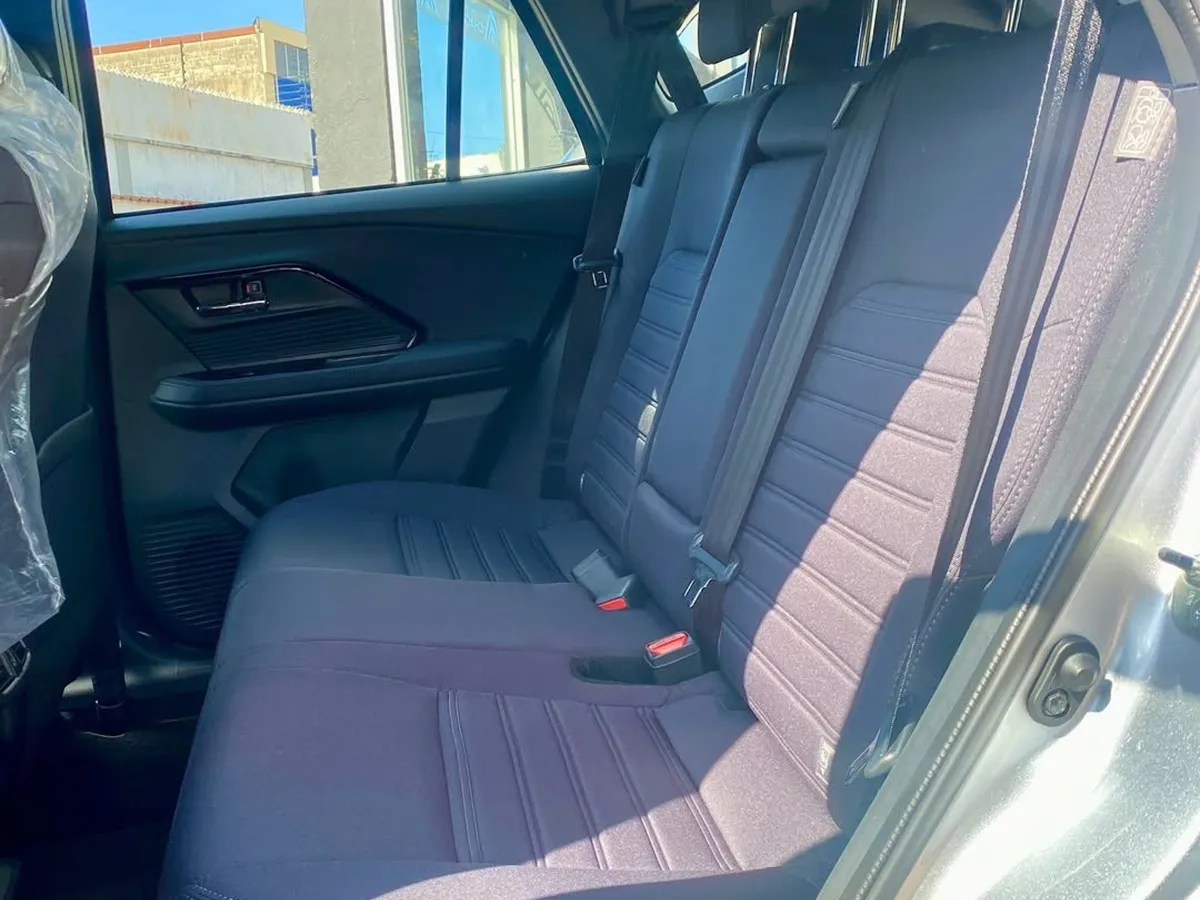 Toyota Yaris Cross 2026 Plateado Caracas