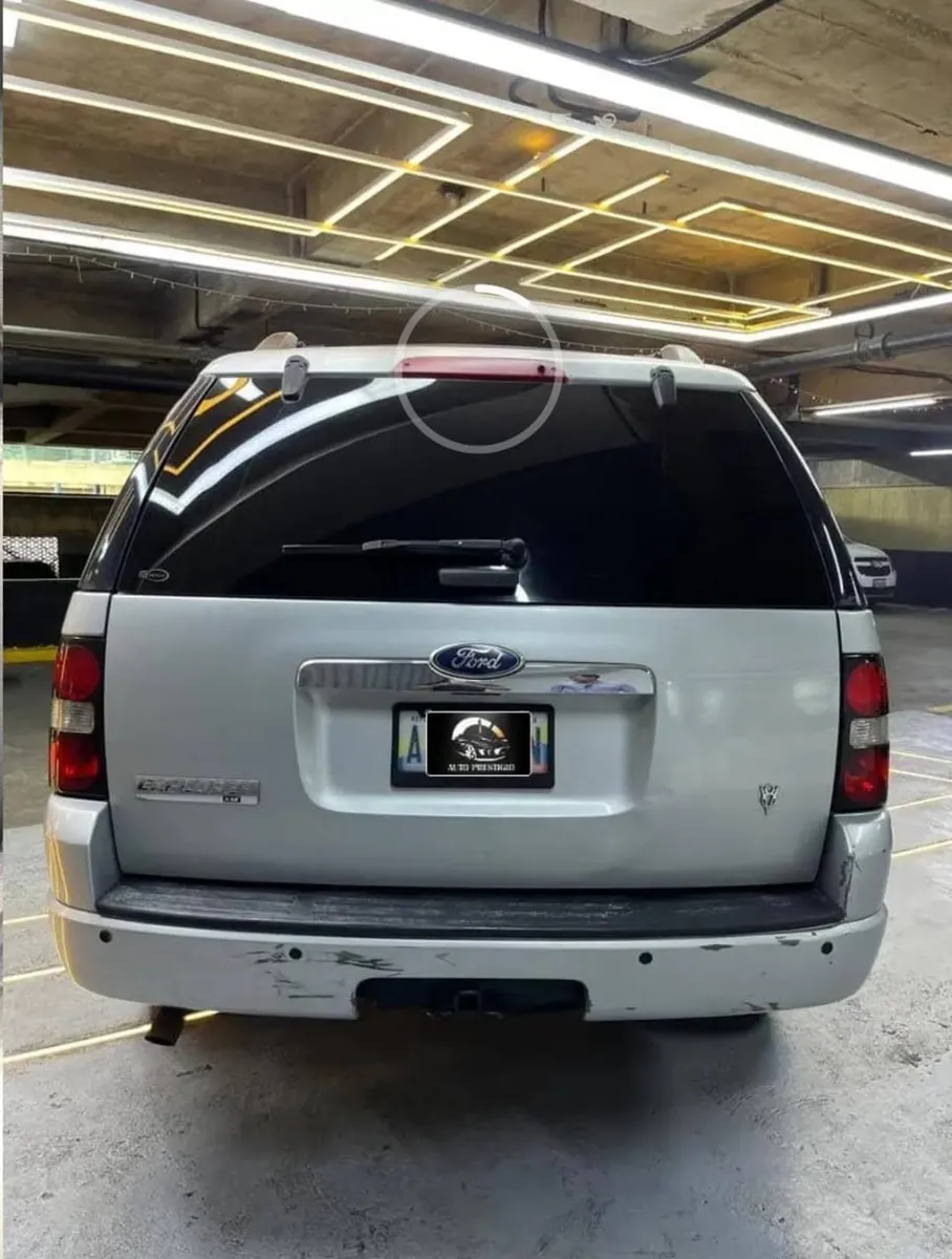 Ford Explorer 2010 Plateado Caracas